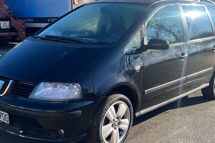 Seat Alhambra 200.700 km 3.000 € Offenbach 63069