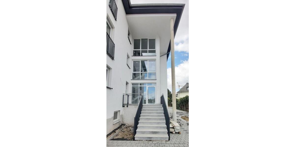 Erstbezug Luxuriöse Penthousewohnung mit 5 Zimmern, 2 Terrassen, Fußbodenheizung und eigenem Aufzug 5 zimmer