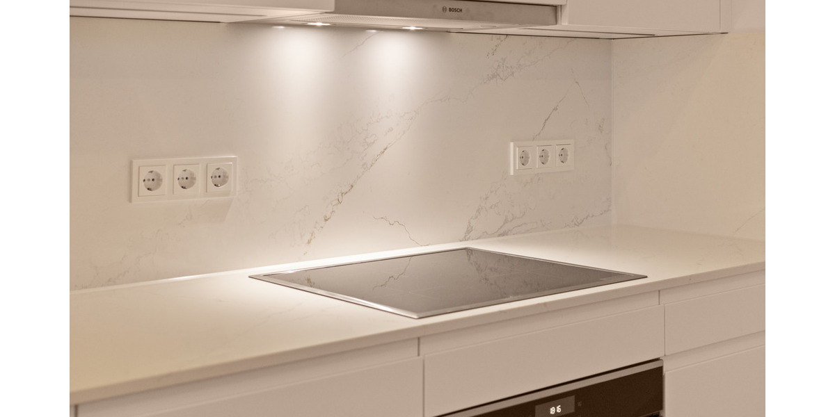 Etagenwohnung Frankfurt am Main Ostend - 2 Zimmer, 63 m&sup2;, 1.960&euro; | Angebot:24973558