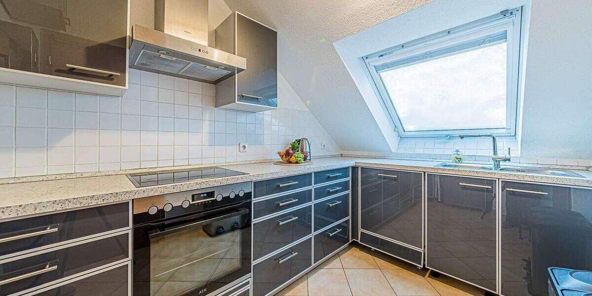 Etagenwohnung Frankfurt am Main Nied - 4 Zimmer, 110 m&sup2;, 2.450&euro; | Angebot:25727283