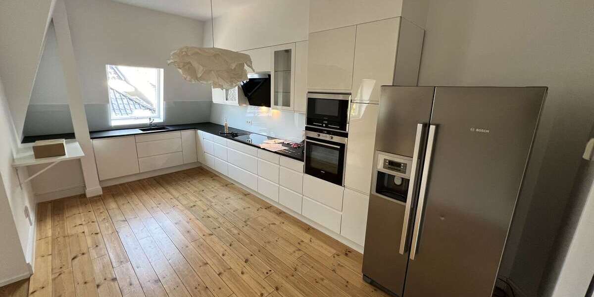 Etagenwohnung Frankfurt Bockenheim - 6.5 Zimmer, 260 m&sup2;, 5.100&euro; | Angebot:26890174