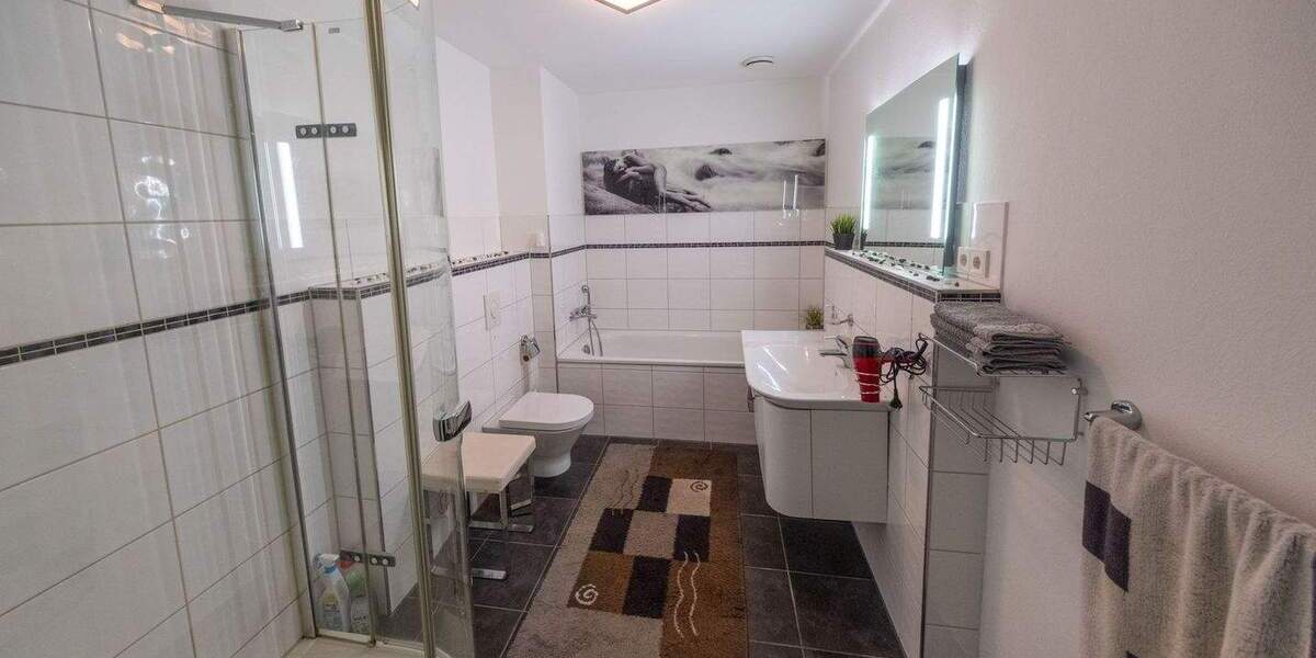 Etagenwohnung Offenbach am Main Bieberer Berg - 3 Zimmer, 112 m&sup2;, 2.500&euro; | Angebot:25737629