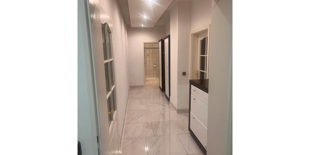 3,5 Zimmer Wohnung 2 Etagen mit Balkon, Terrasse, Garten 3.5 zimmer