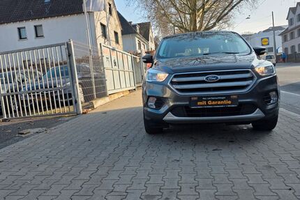 Ford Kuga 135.000 km 12.200 &euro; Offenbach 63071