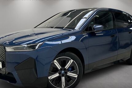 BMW iX 32.245 km 55.940 € Dreieich-Sprendlingen 63303