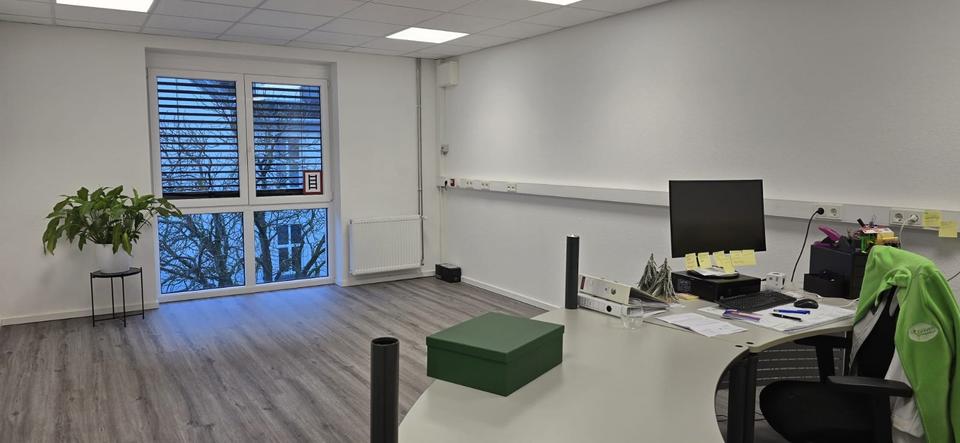 Büro-Praxisflächen im Ärztehaus zur Miete zimmer