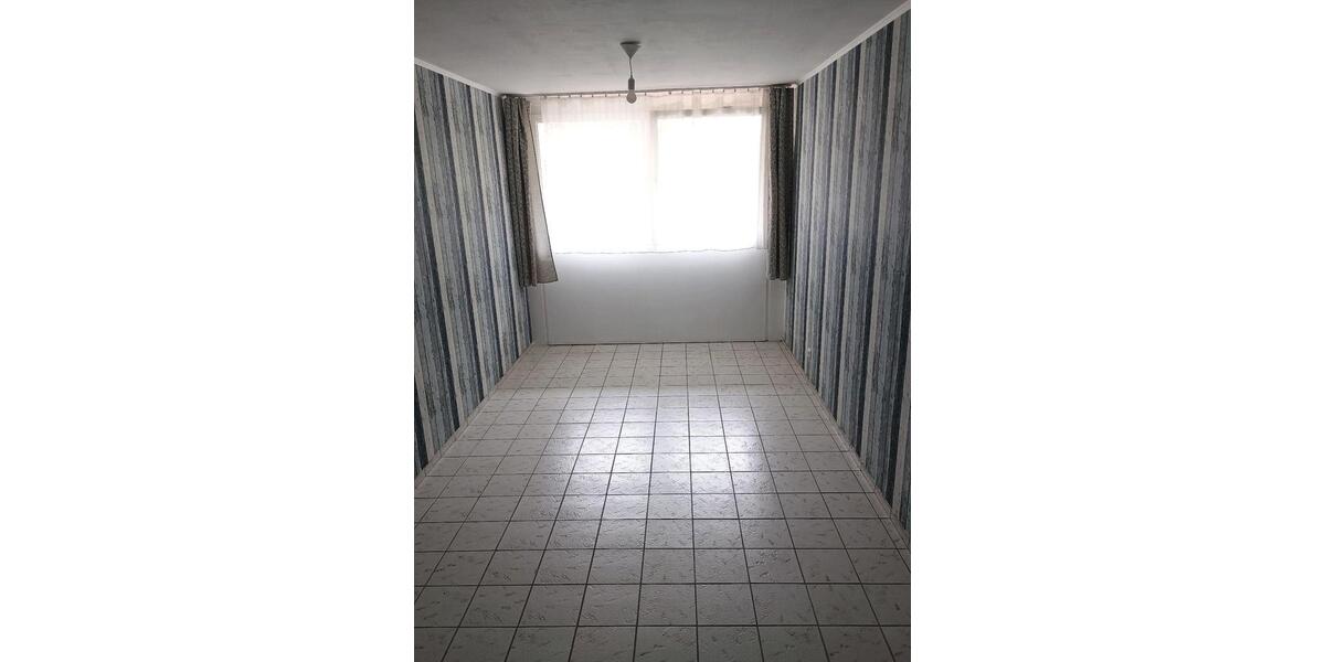 Etagenwohnung Frankfurt am Main Nied - 1 Zimmer, 79 m&sup2;, 245.000&euro; | Angebot:25319496