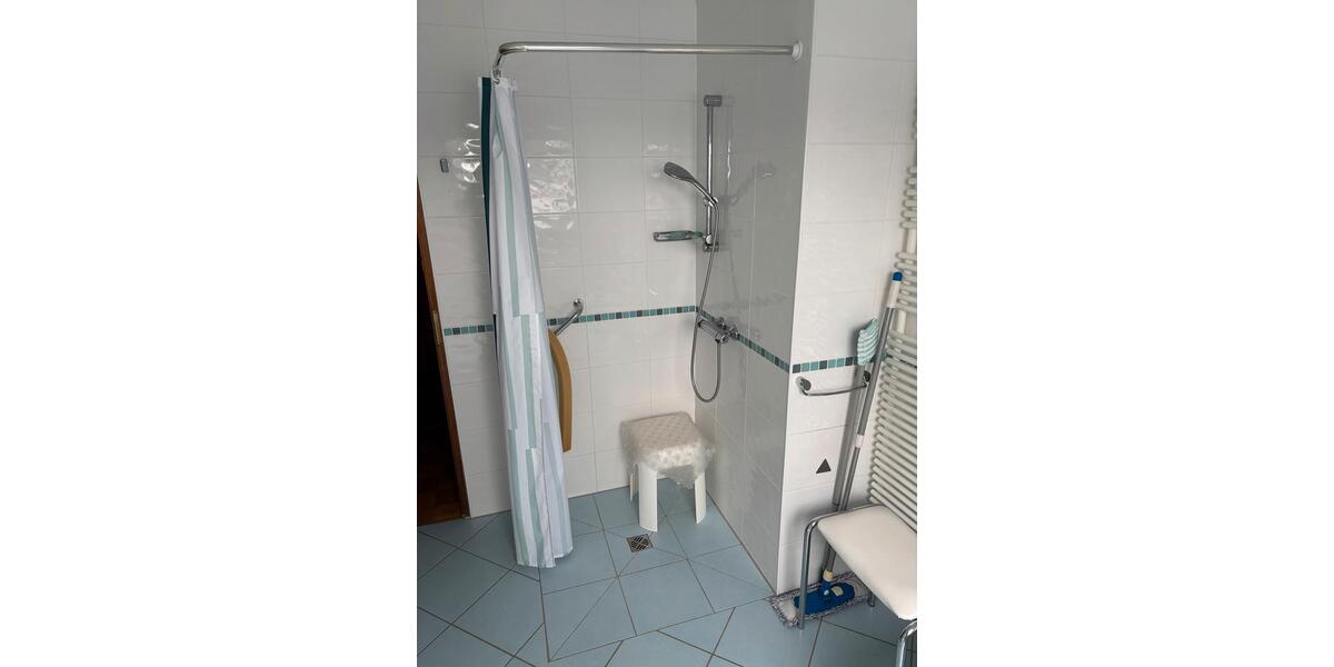 Doppelhaushälfte, möbliert, zeitnah zur Verfügung, beste Lage 6 zimmer