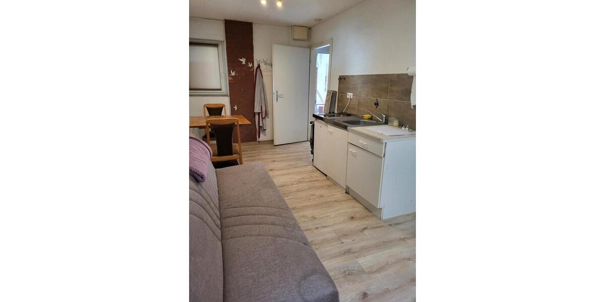 Hochparterre Frankfurt am Main Fechenheim - 1 Zimmer, 25 m&sup2;, 530&euro; | Angebot:25294478