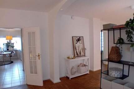 Im Zentrum von Griesheim- Stilvolle 62 m2 in historischem Wohnhaus, Privatverkauf 2 zimmer