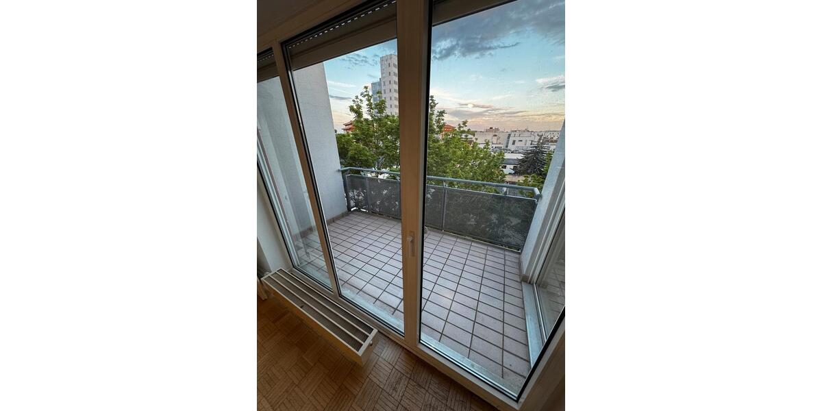 Etagenwohnung Frankfurt am Main Niederrad - 3 Zimmer, 78 m&sup2;, 1.156&euro; | Angebot:26277695