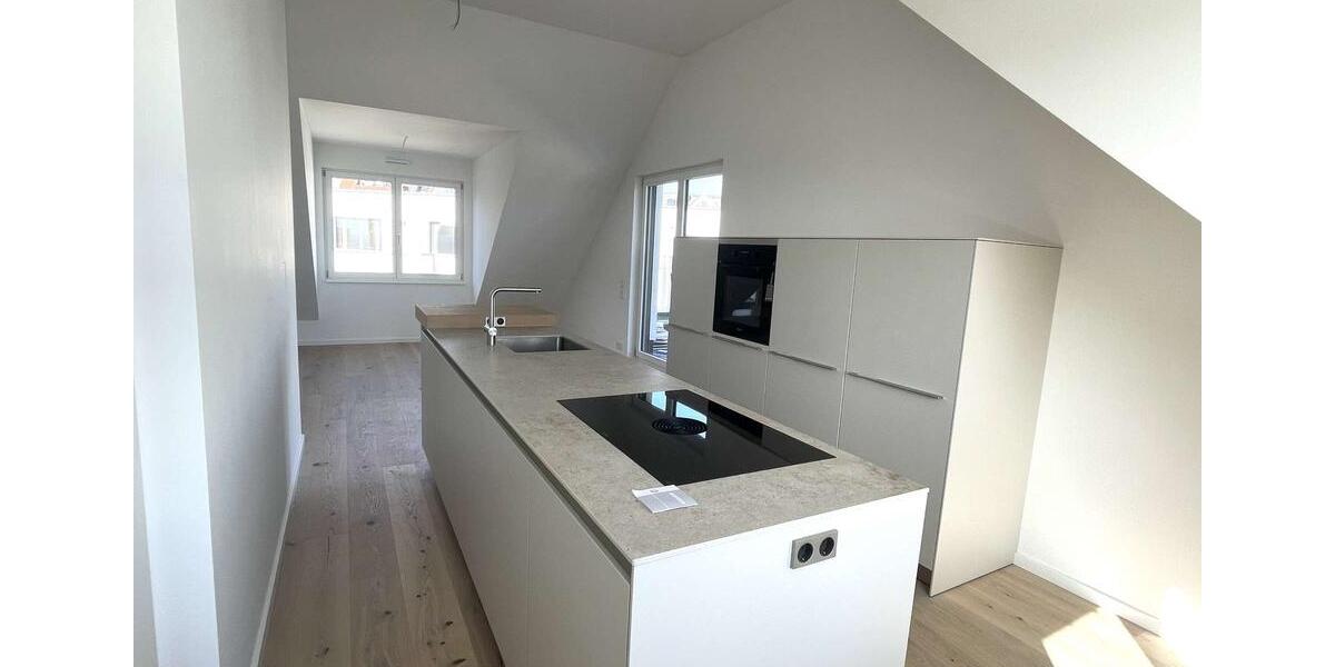 Dachgeschoßwohnung Frankfurt am Main Bergen-Enkheim - 3 Zimmer, 123 m&sup2;, 2.590&euro; | Angebot:25432461