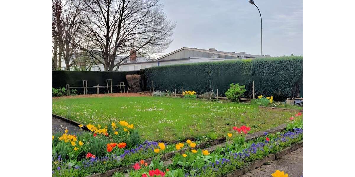 Einfamilienhaus Nieder Erlenbach Nieder-Eschbach - 10 Zimmer, 210 m&sup2;, 849.000&euro; | Angebot:19127555