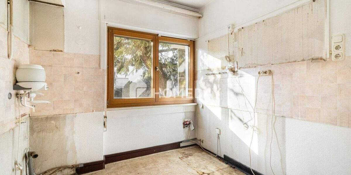 Reihenmittelhaus Frankfurt am Main Ginnheim - 8 Zimmer, 118 m&sup2;, 627.000&euro; | Angebot:25425724