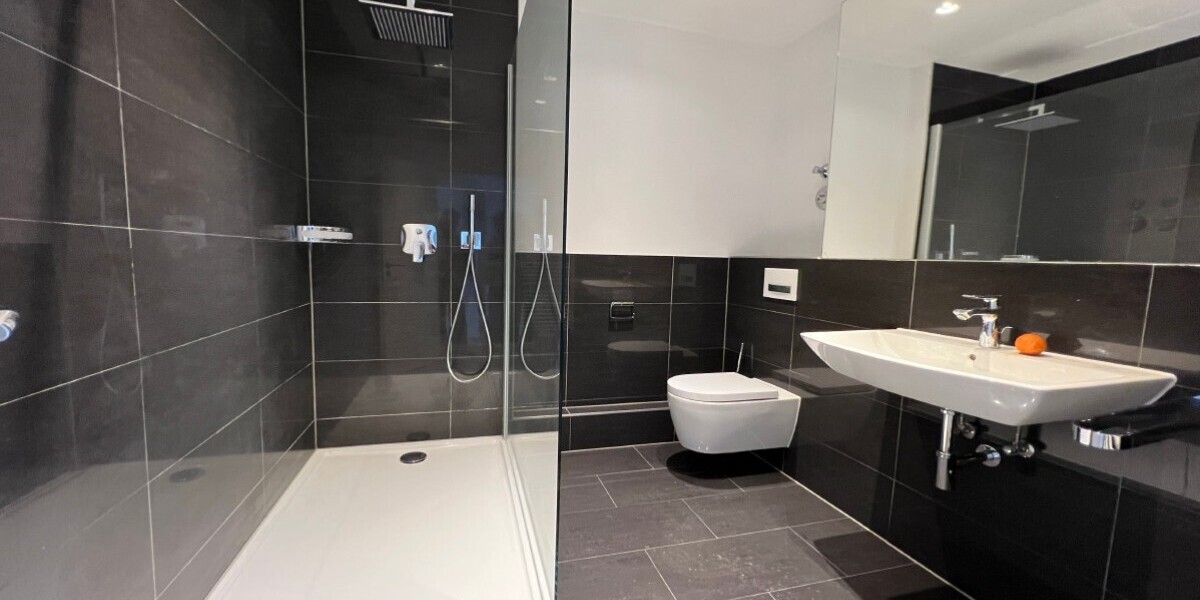 Frankfurt-Sachsenhausen: Exklusiv modernisierte 3-Zimmer-Wohnung! - Etagenwohnung Frankfurt am Main Sachsenhausen Süd | Angebot:26949063