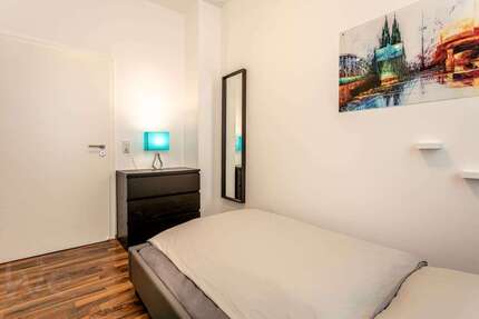 Zimmer Frankfurt Bahnhofsviertel - 1 Zimmer, 650&euro; | Angebot:26961203