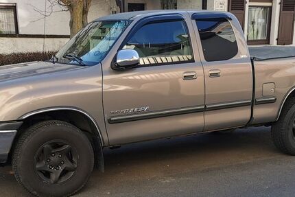 Toyota Tundra 284.284 km 9.950 &euro; Schöneck 61137