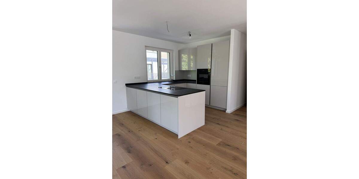 Etagenwohnung Dreieich Buchschlag - 3 Zimmer, 115 m&sup2;, 2.300&euro; | Angebot:25498544