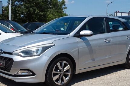 Hyundai i20 115.000 km 6.700 &euro; Rodgau / Nieder-Roden 63110
