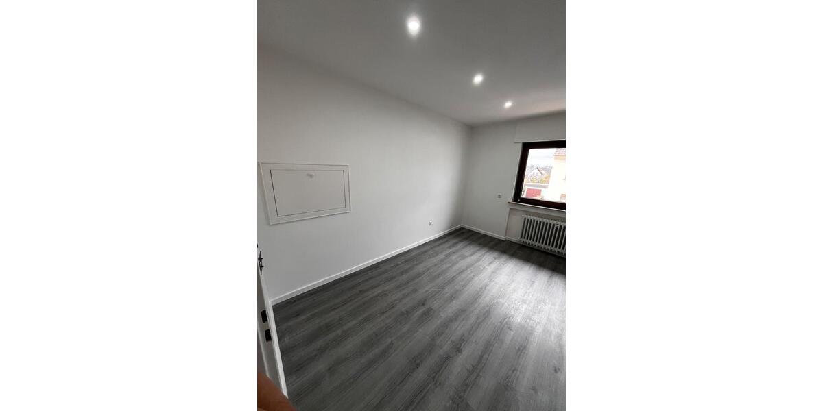 Etagenwohnung Erlensee - 3 Zimmer, 99 m&sup2;, 1.200&euro; | Angebot:25640901