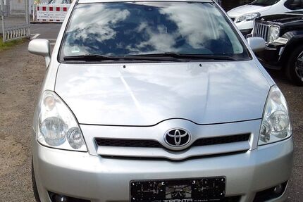 Toyota Corolla Verso 250.000 km 1.950 &euro; Erlensee 63526