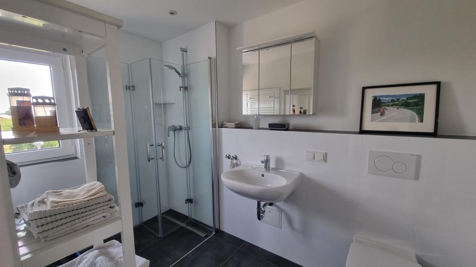 Burgholzhausen: Modernes EFH mit tollem Gartengrundstück! 7 zimmer