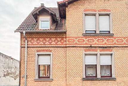 Haus Roßdorf - 4 Zimmer, 86 m&sup2;, 250.000&euro; | Angebot:25733040