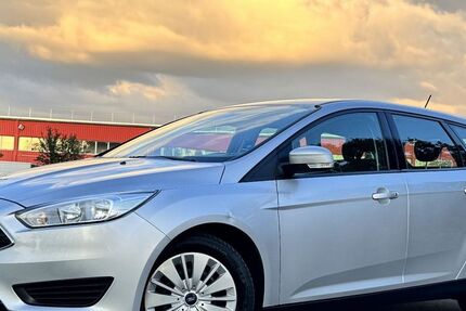 Ford Focus 72.893 km 10.700 € Dietzenbach 63128