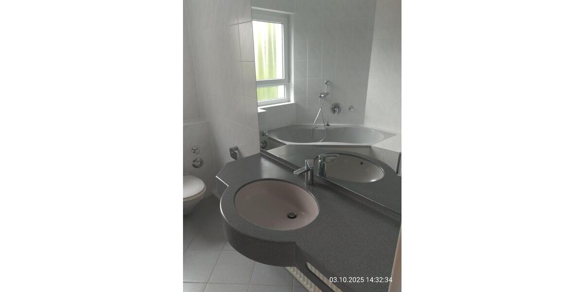 3-Zimmer Dachgeschosswohnung in Oberursel OHNE PROVISION Preis VB 3 zimmer