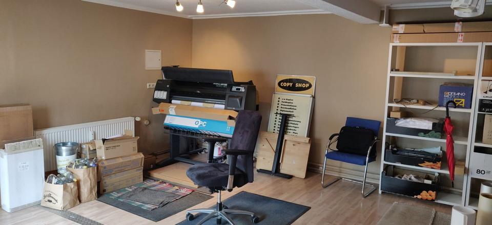 Attraktives Ladenlokal in Bad Vilbel – vielseitig nutzbar, mit Schaufensterfront & Stammkundschaft zimmer