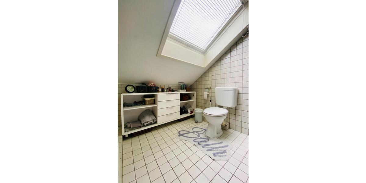 Dachgeschoßwohnung Mühlheim am Main - 3 Zimmer, 97 m&sup2;, 1.000&euro; | Angebot:25720509