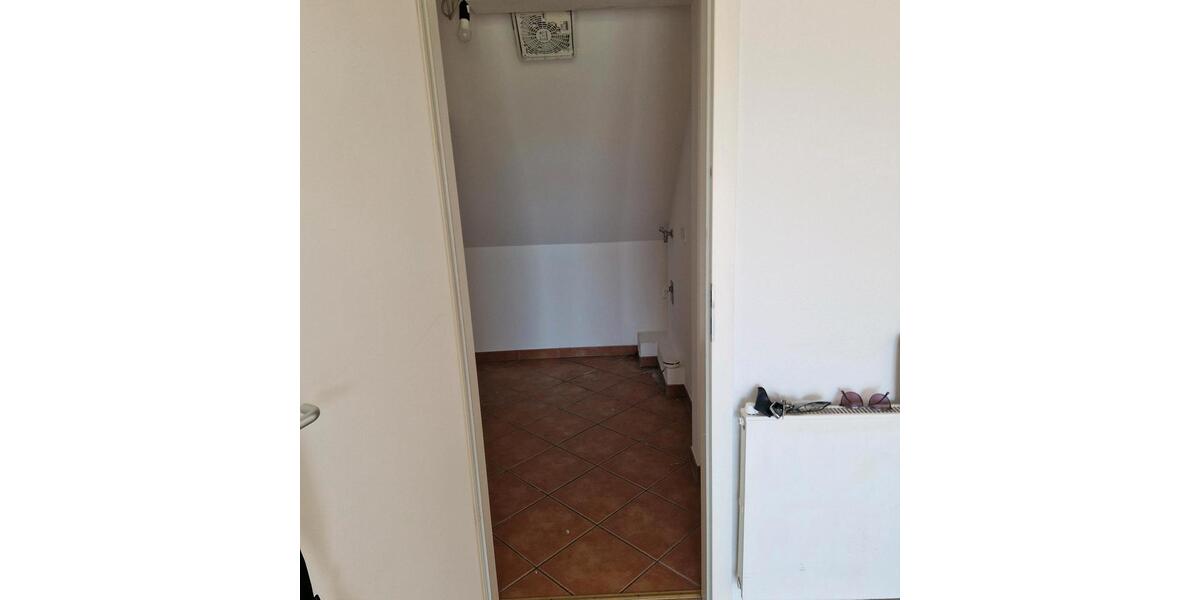 Dachgeschoßwohnung Rüsselsheim am Main - 4 Zimmer, 82 m&sup2;, 259.000&euro; | Angebot:26393918