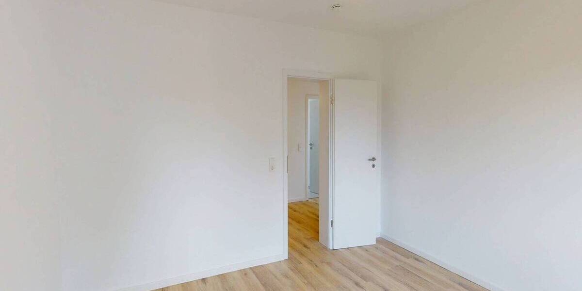 Etagenwohnung Frankfurt Ginnheim - 3 Zimmer, 81 m&sup2;, 1.500&euro; | Angebot:26886494