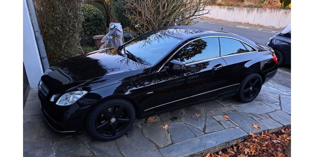 Mercedes-Benz E 200 114.000 km 6.800 &euro; Neuberg 63543