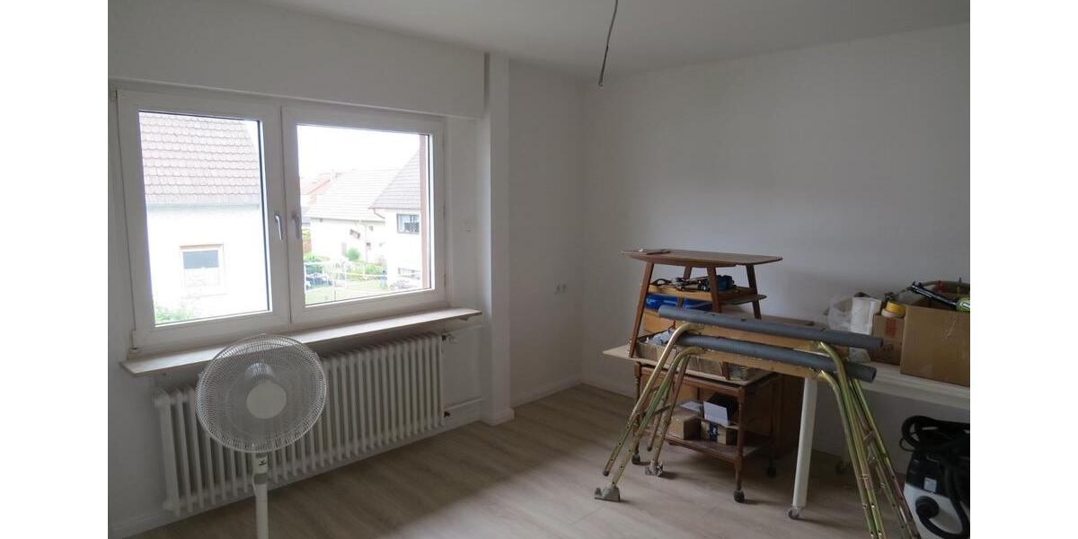 Etagenwohnung Hasselroth - 3 Zimmer, 95 m&sup2;, 890&euro; | Angebot:26493495