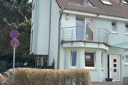 Haus Frankfurt am Main Schwanheim - 7 Zimmer, 235 m&sup2;, 699.000&euro; | Angebot:27293751