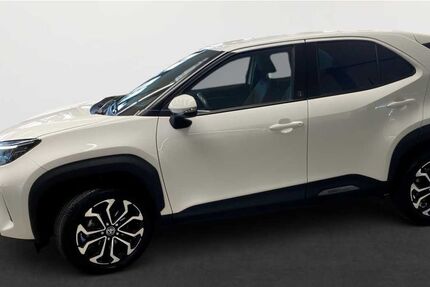 Toyota Yaris Cross 43.810 km 23.470 &euro; Frankfurt 60314