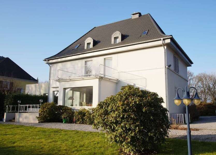 Haus zum Kaufen in Velbert 1.190.000 € 333 m²