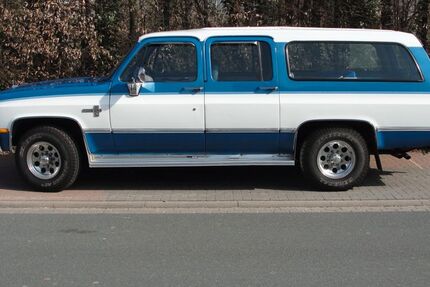 Chevrolet Suburban 206.452 km 25.900 &euro; Nidderau 61130