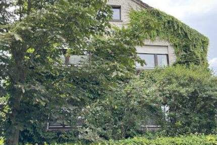 Charmantes Ein- bis 2-Familienhaus mit Garage in ruhiger und zentraler Lage von Kleinkarben 5 zimmer