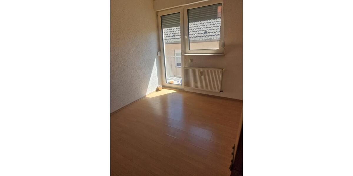 Etagenwohnung Hanau Groß-Steinheim - 2.5 Zimmer, 62 m&sup2;, 1.050&euro; | Angebot:26407518