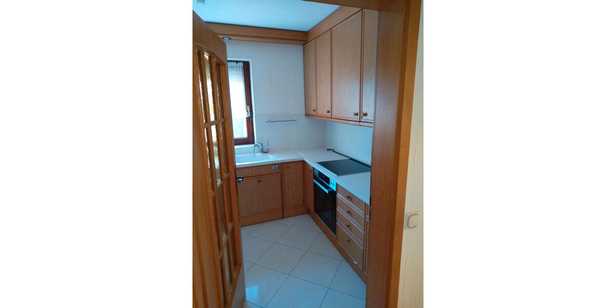 Einfamilienhaus Oberursel (Taunus) - 7 Zimmer, 220 m&sup2;, 2.750&euro; | Angebot:23213902