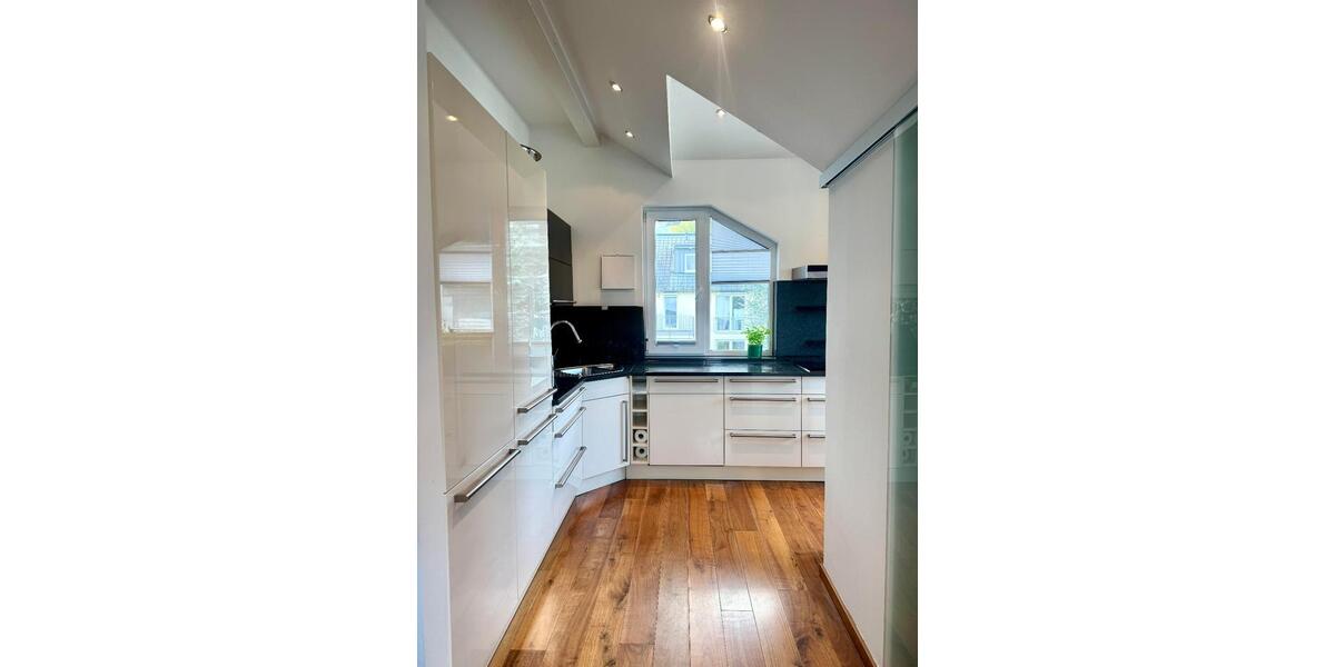 Dachgeschoßwohnung Bad Vilbel - 3 Zimmer, 144 m&sup2;, 830.000&euro; | Angebot:26864566