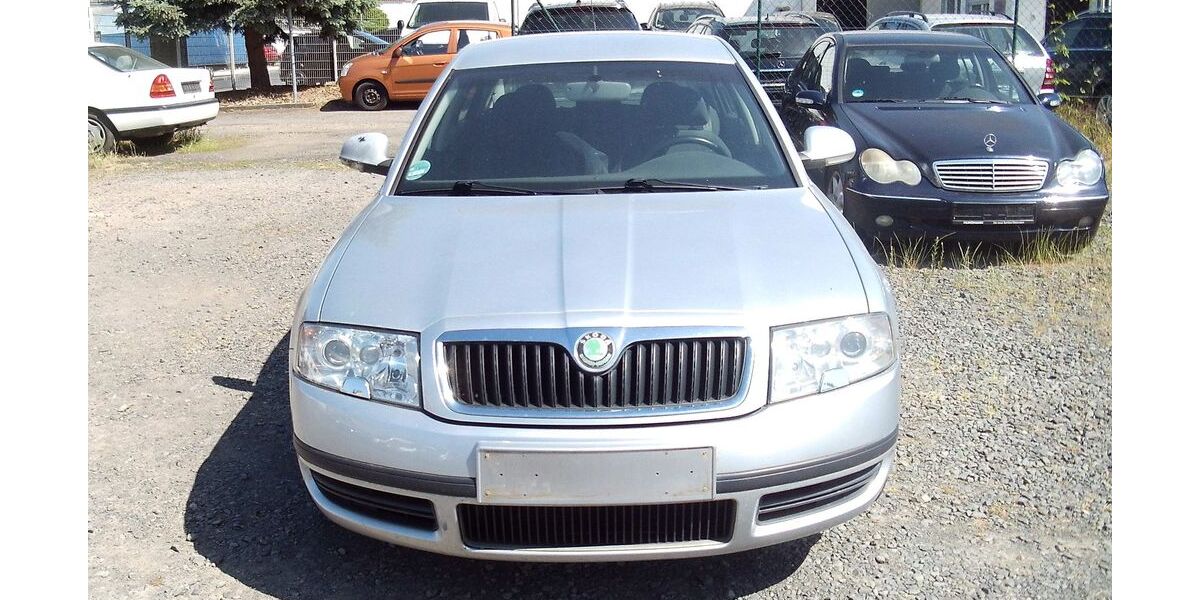 Skoda Superb 261.000 km 950 &euro; Erlensee 63526