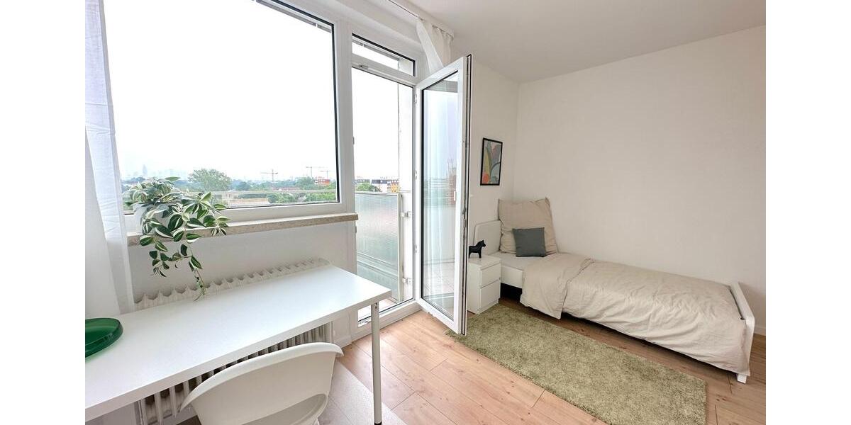 Zimmer frei in 3er-WG mit Balkon – Luthmerstraße 53, Frankfurt am Main 1 zimmer