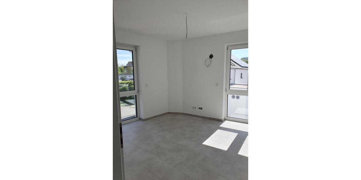 Etagenwohnung Roßdorf - 3 Zimmer, 98 m&sup2;, 1.590&euro; | Angebot:26320771