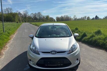 Ford Fiesta 137.000 km 4.000 &euro; Bad Homburg 61352