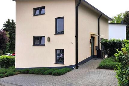 Haus Bad Soden am Taunus - 5 Zimmer, 175 m&sup2;, 3.200&euro; | Angebot:24271376