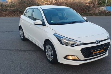 Hyundai i20 82.000 km 6.999 &euro; Frankfurt am Main 60386