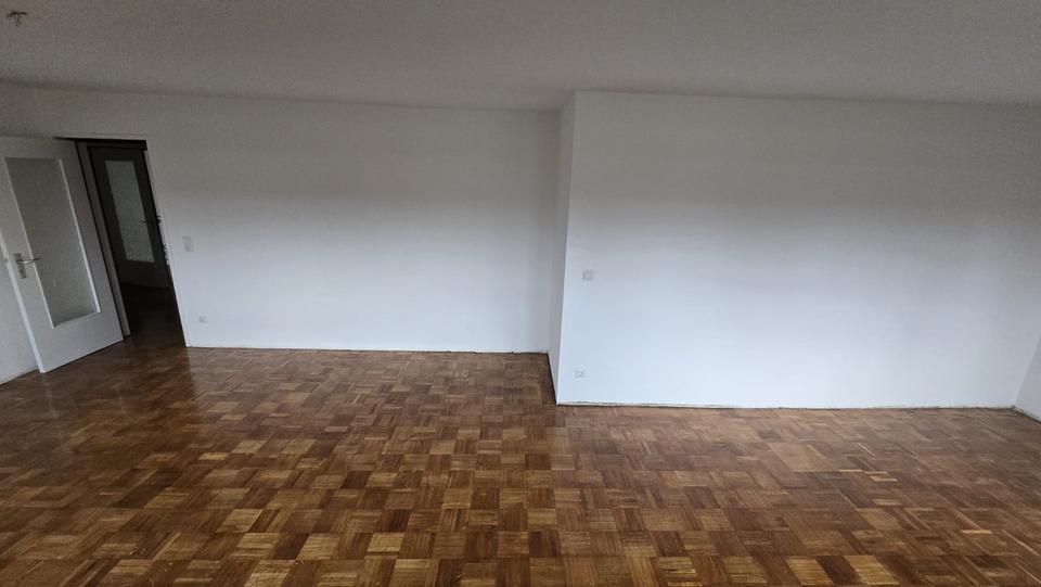 Dachgeschoßwohnung Darmstadt Bessungen - 4 Zimmer, 110 m&sup2;, 1.690&euro; | Angebot:25684858